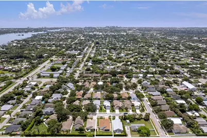 145 Pennock Landing Circle, Jupiter, FL 33458 - Photo 33