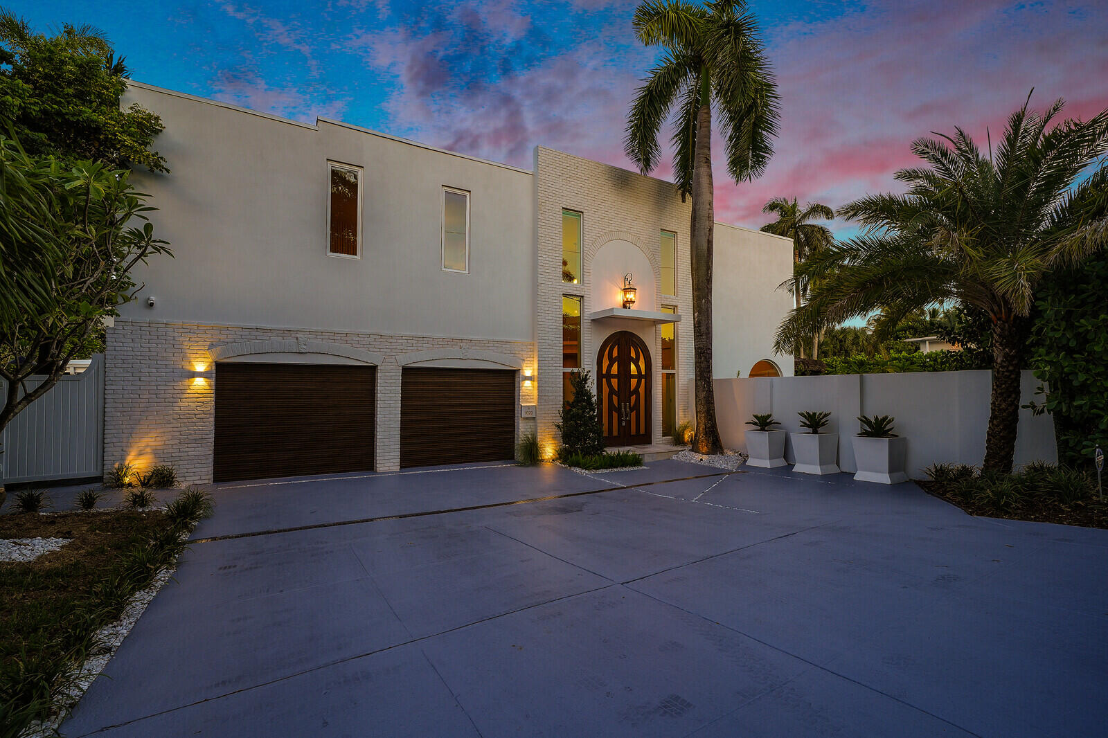 1020 SE 9th Ave - 1020 SE 9th Ave, Fort Lauderdale, FL 33316 Luxury Property | Jose Angel Pina