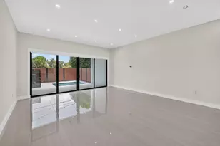 704 SW 9th St, Fort Lauderdale, FL 33315 - Photo 17