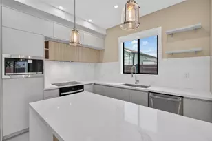 704 SW 9th St, Fort Lauderdale, FL 33315 - Photo 15