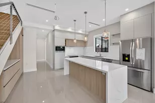 704 SW 9th St, Fort Lauderdale, FL 33315 - Photo 9