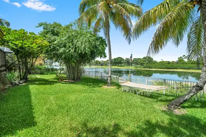 718 NW 177th Avenue, Pembroke Pines, FL 33029 - Photo 37