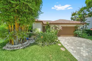 718 NW 177th Ave, Pembroke Pines, FL 33029 - Photo 1
