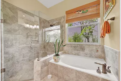 718 NW 177th Avenue, Pembroke Pines, FL 33029 - Photo 23