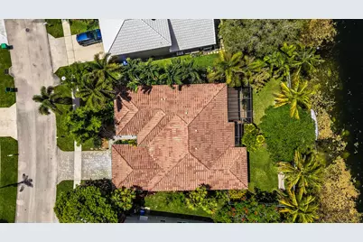 718 NW 177th Avenue, Pembroke Pines, FL 33029 - Photo 45