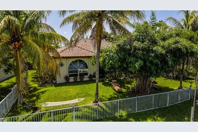 718 NW 177th Avenue, Pembroke Pines, FL 33029 - Photo 43
