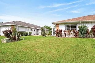 948 Savannas Point Dr, Fort Pierce, FL 34982 - Photo 39
