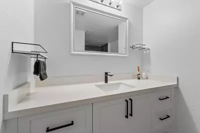 2807 Veronia Drive #108, Palm Beach Gardens, FL 33410 - Photo 11