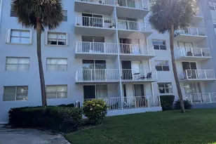 480 Executive Center Dr, West Palm Beach, FL 33401 - Photo 3