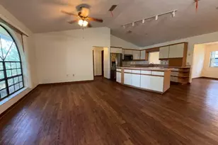 570 Londonderry Cir SE, Palm Bay, FL 32909 - Photo 5