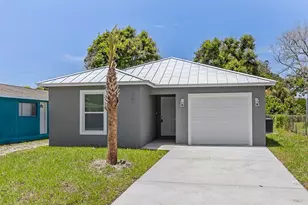 909 20th N, Fort Pierce, FL 34950 - Photo 1