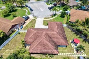 1127 Sea Pines Way, Lantana, FL 33462 - Photo 11