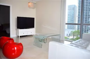 1060 Brickell Ave, Miami, FL 33131 - Photo 3