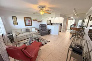 29 Berkshire B, West Palm Beach, FL 33417 - Photo 13
