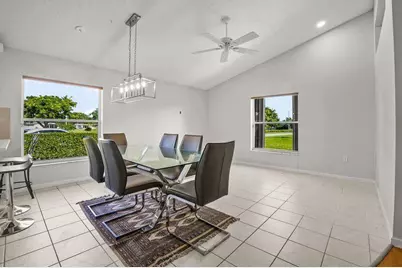 5025 Robino Circle, West Palm Beach, FL 33417 - Photo 17