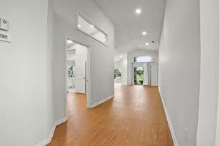 5025 Robino Cir, West Palm Beach, FL 33417 - Photo 3