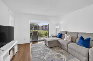 2793 NW 104th Ave, Sunrise, FL 33322 - Photo 11