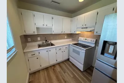 652 Flanders N, Delray Beach, FL 33484 - Photo 3