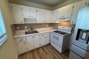 652 Flanders N, Delray Beach, FL 33484 - Photo 3