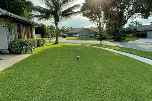 9680 NW 10th Ct, Plantation, FL 33322 - Photo 11