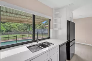 3020 N 34th St, Hollywood, FL 33021 - Photo 11