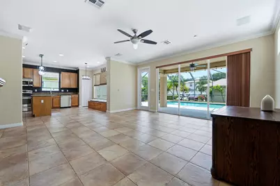 8113 Bautista Way, Palm Beach Gardens, FL 33418 - Photo 11