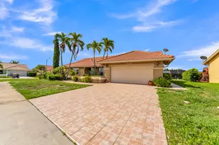 6083 Sunberry Cir, Boynton Beach, FL 33437 - Photo 3
