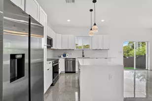 655 NW 24th Ave, Fort Lauderdale, FL 33311 - Photo 17