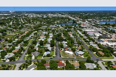 1515 Crescent Drive, Lake Park, FL 33403 - Photo 19