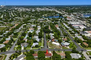 1515 Crescent Dr, Lake Park, FL 33403 - Photo 19