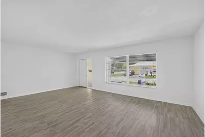 6015 NW 67th Avenue, Tamarac, FL 33321 - Photo 3