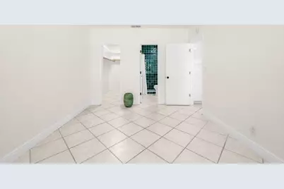 299 SW 7th Street #1060, Boca Raton, FL 33432 - Photo 17
