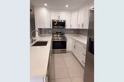 358 Normandy H, Delray Beach, FL 33484 - Photo 3