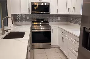 358 Normandy H, Delray Beach, FL 33484 - Photo 3