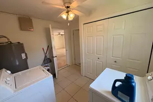 2250 NE 4th Ct, Boca Raton, FL 33431 - Photo 27
