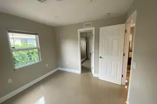 638 SW 7th Ave, Delray Beach, FL 33444 - Photo 11