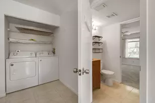 324 Maplecrest Cir, Jupiter, FL 33458 - Photo 15