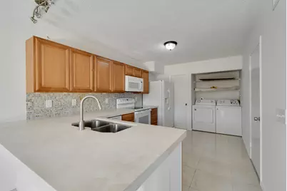 324 Maplecrest Circle, Jupiter, FL 33458 - Photo 11