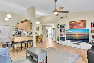 8 Hawthorne Ln, Boynton Beach, FL 33426 - Photo 47