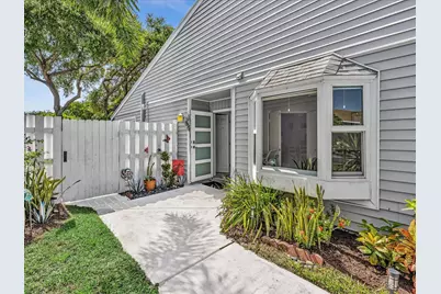 8 Hawthorne Lane, Boynton Beach, FL 33426 - Photo 9