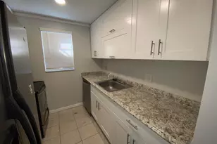 650 SW 2nd Ave, Boca Raton, FL 33432 - Photo 7