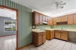 2309 NE 13th Ct, Jensen Beach, FL 34957 - Photo 3