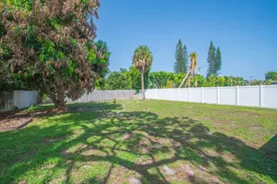 2309 NE 13th Ct, Jensen Beach, FL 34957 - Photo 29