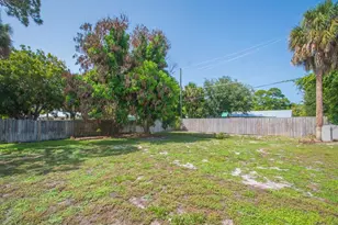 2309 NE 13th Ct, Jensen Beach, FL 34957 - Photo 31