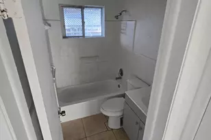5900 Garfield St, Hollywood, FL 33021 - Photo 5