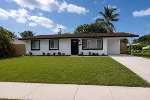 973 Lighthouse Dr, North Palm Beach, FL 33408 - Photo 1