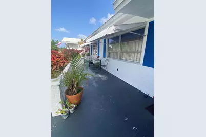 2300 SW 19th Avenue, Boynton Beach, FL 33426 - Photo 3