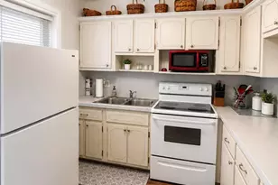 2050 NE 39th St, Lighthouse Point, FL 33064 - Photo 13