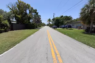 3731 NW 110th Ave NW, Coral Springs, FL 33065 - Photo 17