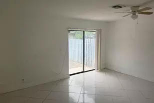 7814 Pembroke Rd, Miramar, FL 33023 - Photo 11